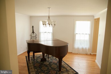 4291 Candlestick Ct, Dumfries, VA 22025 - photo 7