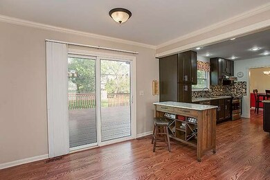 1384 Carleton Cir, Naperville, IL 60565 - photo 4