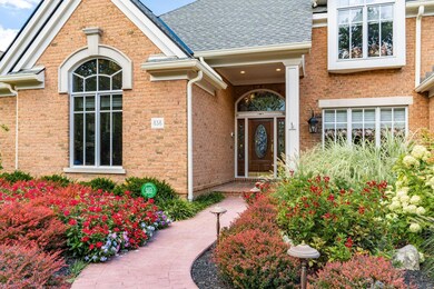 838 Cambridge Ct, Worthington, OH 43085 - photo 2