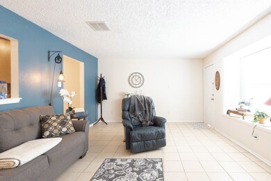 4014 Laura Leigh Dr unit 4014, Friendswood, TX 77546 - photo 7