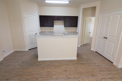 1609 Bobolink, Ennis, TX 75119 - photo 6