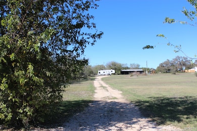 323 Ferryboat Ln, New Braunfels, TX 78130 - photo 6