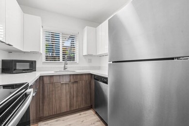 45 NE 24th St unit A, Wilton Manors, FL 33305 - photo 5