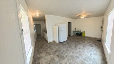 219 S 7th St unit A, Aransas Pass, TX 78336 - photo 5