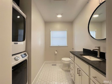 402 W Jennings St, Newburgh, IN 47630 - photo 7