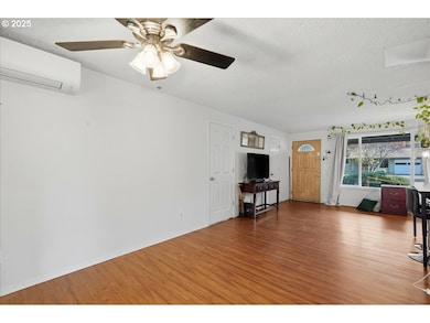 6155 SW Shannon Ct, Beaverton, OR 97008 - photo 4