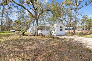 417 NW First Ave, Steinhatchee, FL 32359 - photo 4