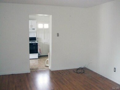 10 W Broad St unit 1, Bethlehem, PA 18018 - photo 3