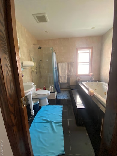 173-02 Effington Ave, Flushing, NY 11358 - photo 7