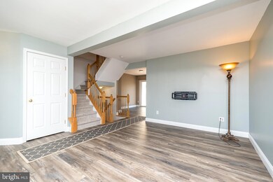 1236 Hunter Ln, Perkiomenville, PA 18074 - photo 4