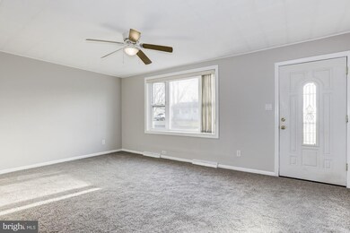 731 Aston Martin Dr, Lindenwold, NJ 08021 - photo 3