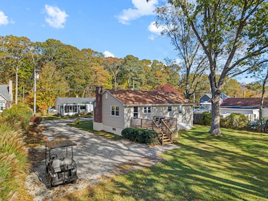 48 Billow Rd, Niantic, CT 06357 - photo 4