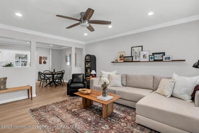13 Fir Pl Hazlet NJ 07730 USA-large-007-