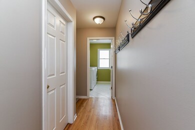 2031 Engle Rd, Naperville, IL 60564 - photo 7