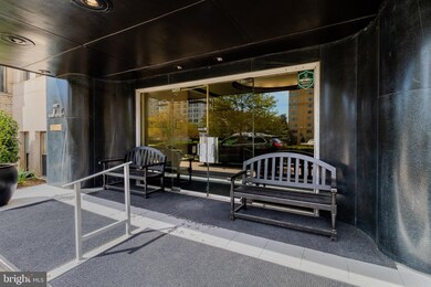 General Scott Apartments unit 410, Washington, DC 20036 - photo 2