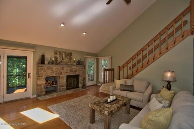 2155 Oak Hill Dr, Canadensis, PA 18325 - photo 2