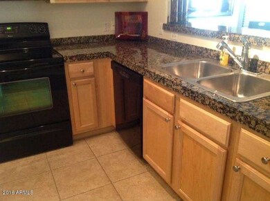 1008 kitchen4
