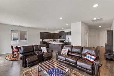 117 Walnut Ave SW unit 4, Orting, WA 98360 - photo 4