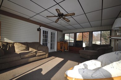 Floriday Room 1