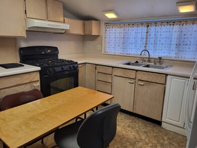 8772 S 120 E, Sandy, UT 84070 - photo 4