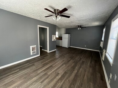 UPDATED VINYL FLOORS FOR EASY CLEANING