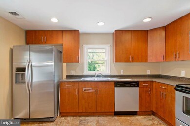 29 Woodstock Ln, Stafford, VA 22554 - photo 7