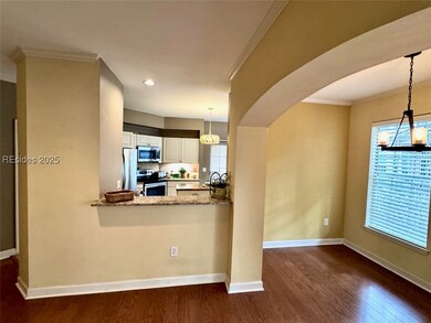 Dining/Kitchen area