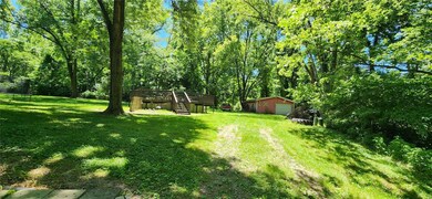 17867 Old Jamestown Rd, Florissant, MO 63034 - photo 4