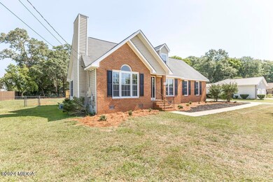 184 Stonefield Cir, Macon, GA 31216 - photo 2