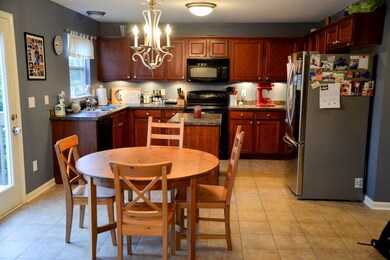 115 Meadow View Way unit 6, Georgetown, KY 40324 - photo 7