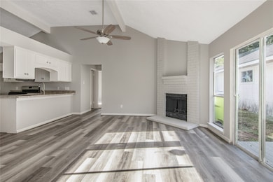 4825 Dogwood Dr, Rosenberg, TX 77471 - photo 4