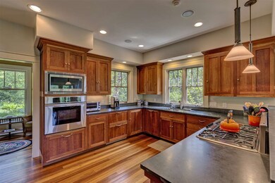 142 Summit Rd, New London, NH 03257 - photo 4