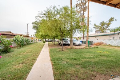 855 El Centro Ave, El Centro, CA 92243 - photo 6