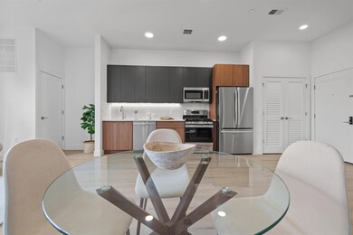 17 Avenue E unit 504, Bayonne, NJ 07002 - photo 4