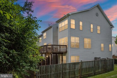 8172 Rainwater Cir, Manassas, VA 20111 - photo 3