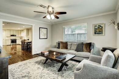 313 Northwood St, Houston, TX 77009 - photo 3