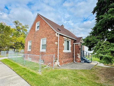 7003 Rivard Ave, Warren, MI 48091 - photo 2