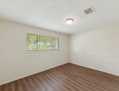 17022 Bougainvilla Ln, Friendswood, TX 77546 - photo 6