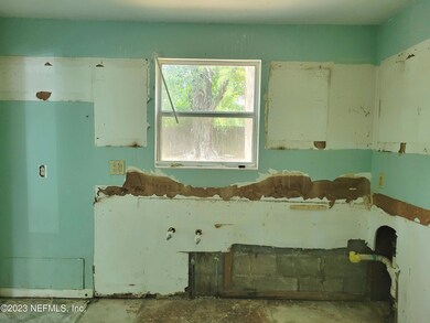 4556 Harlow Blvd, Jacksonville, FL 32210 - photo 3