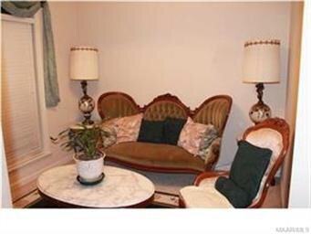 This was a bedroom and could easily be converted b