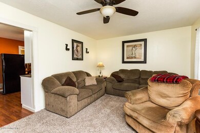 6505 Pagoda Ct, Louisville, KY 40229 - photo 2