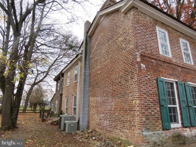 213 N Main St, New Castle, DE 19720 - photo 5