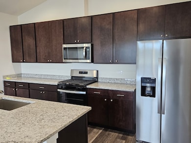 31 Apollo Ct, Tinley Park, IL 60477 - photo 2