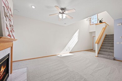 13-web-or-mls-15334 Floret Way-13.jpg