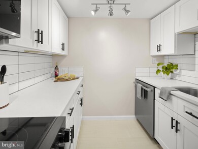 59 New York Ave NW unit B, Washington, DC 20001 - photo 5