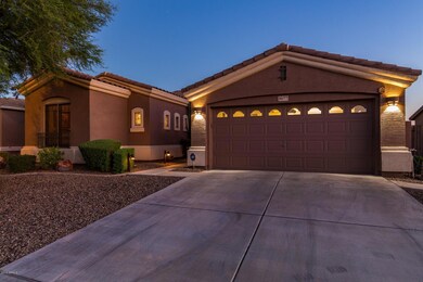Oversized Garage! Bring Your Truck!