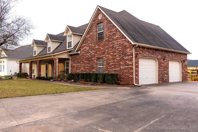 8306 N 101st East Ave, Owasso, OK 74055 - photo 3