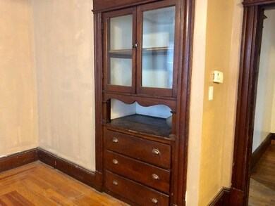 27-29 Carlisle St, Springfield, MA 01109 - photo 4