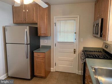 1250 Oakland Terrace Rd, Halethorpe, MD 21227 - photo 7