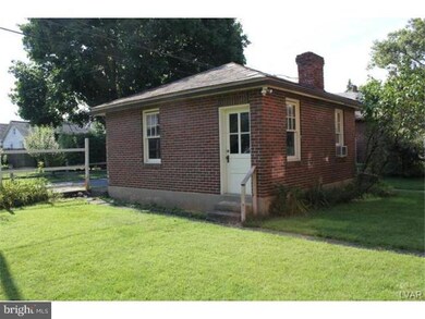 1122 Elm St, Bethlehem, PA 18018 - photo 3